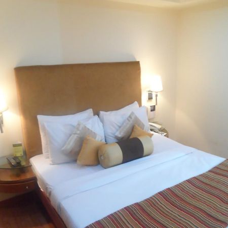 Ohris Banjara Hotel Hyderabad Eksteriør billede