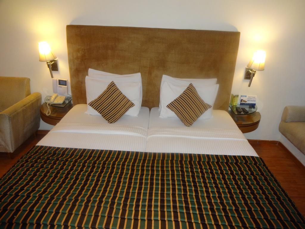Ohris Banjara Hotel Hyderabad Eksteriør billede