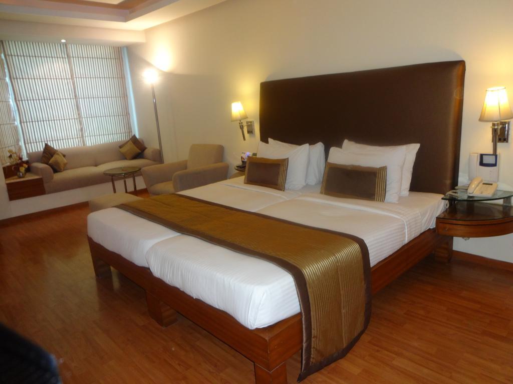 Ohris Banjara Hotel Hyderabad Eksteriør billede