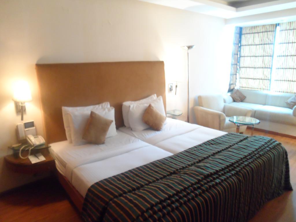 Ohris Banjara Hotel Hyderabad Eksteriør billede