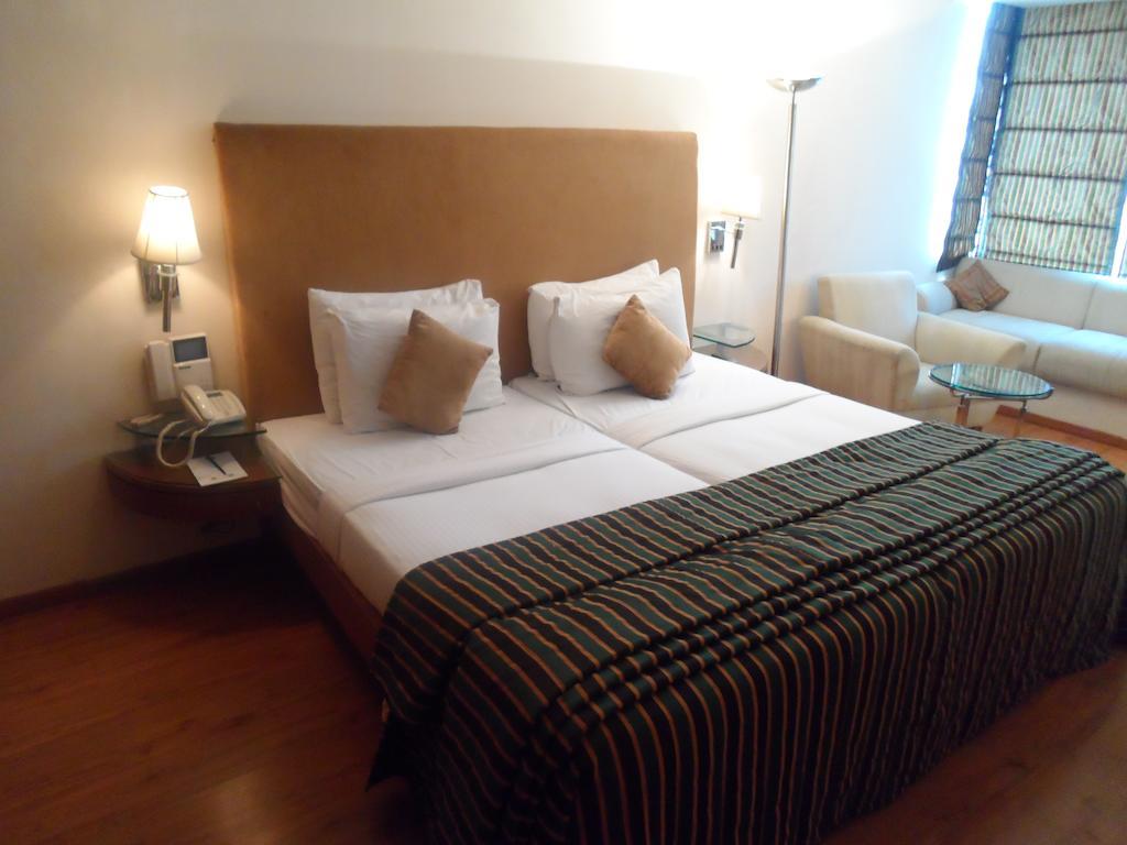 Ohris Banjara Hotel Hyderabad Eksteriør billede